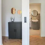 شقة Modern - Fuer Freunde & Familien, Stadtnah, Parkplatz, E-ladestation, Gitterbox Fuer Fahrraeder, Fitnessstudio, Digitale Gaestemappe Mit Restaurant- Und Unternehmenstipps *