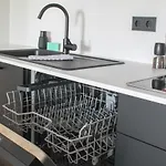 Modern - Fuer Freunde & Familien, Stadtnah, Parkplatz, E-ladestation, Gitterbox Fuer Fahrraeder, Fitnessstudio, Digitale Gaestemappe Mit Restaurant- Und Unternehmenstipps * كوبلنس