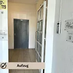 شقة Modern - Fuer Freunde & Familien, Stadtnah, Parkplatz, E-ladestation, Gitterbox Fuer Fahrraeder, Fitnessstudio, Digitale Gaestemappe Mit Restaurant- Und Unternehmenstipps