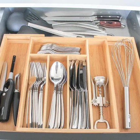 Apartamento Modern - Fuer Freunde & Familien, Stadtnah, Parkplatz, E-ladestation, Gitterbox Fuer Fahrraeder, Fitnessstudio, Digitale Gaestemappe Mit Restaurant- Und Unternehmenstipps