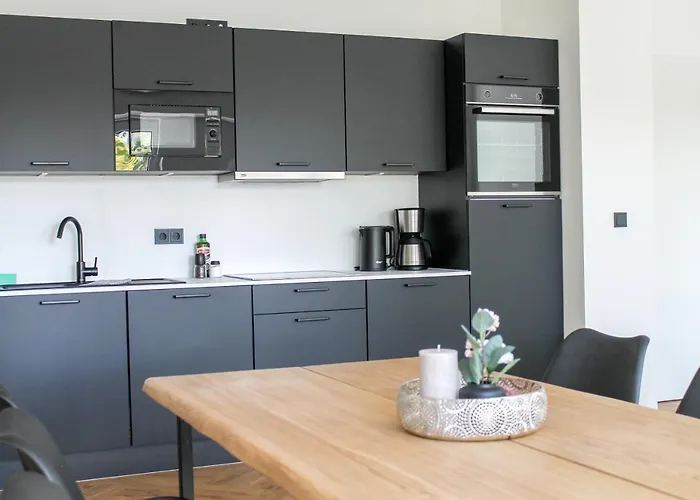 아파트 Modern - Fuer Freunde & Familien, Stadtnah, Parkplatz, E-ladestation, Gitterbox Fuer Fahrraeder, Fitnessstudio, Digitale Gaestemappe Mit Restaurant- Und Unternehmenstipps *